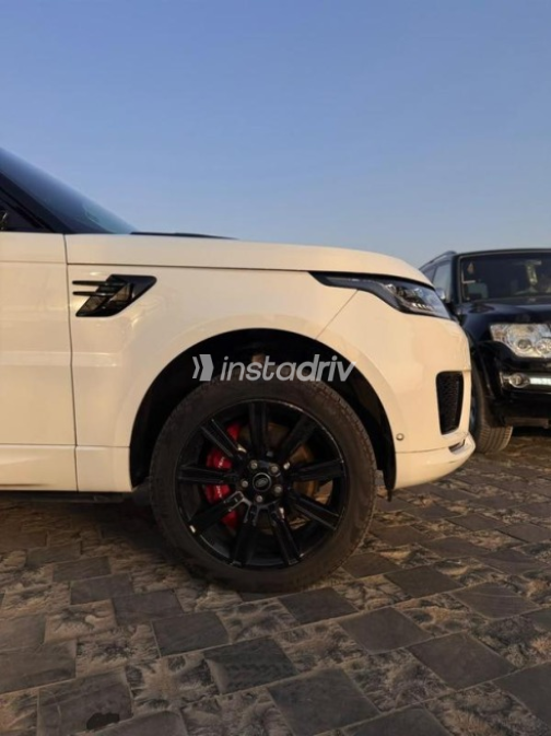 Land Rover Range Rover Sport 2022 White Automatic Used for Sale in Cairo - 6