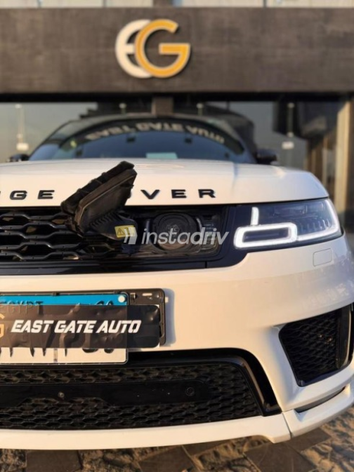Land Rover Range Rover Sport 2022 White Automatic Used for Sale in Cairo - 9