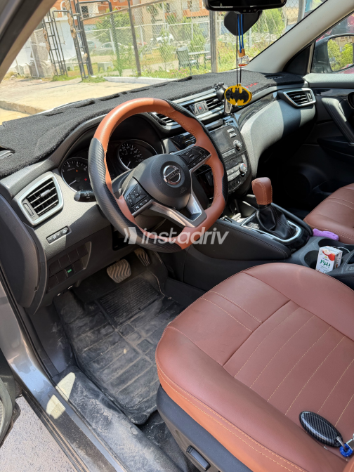Nissan Qashqai 2018 Gray Automatic Used for Sale in Greater Cairo ( Cairo + Giza) - 9