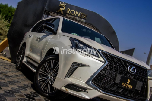 Lexus Lx 2020 White Automatic Used for Sale in Cairo - 3