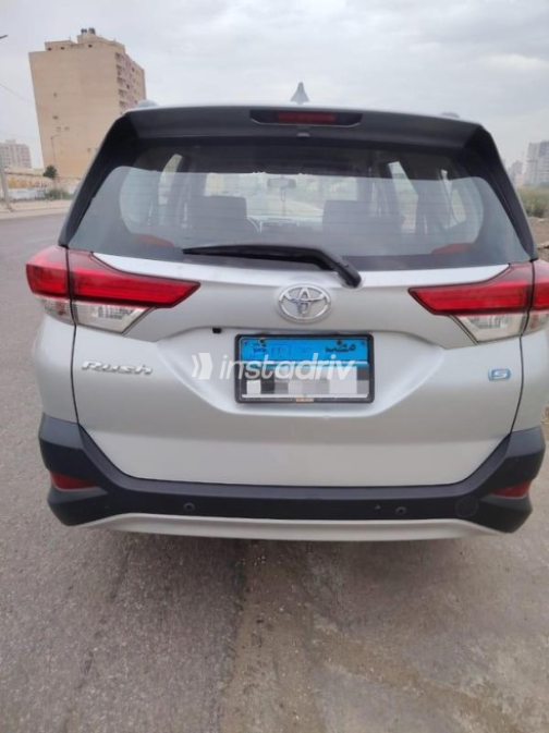 Toyota Rush 2022 Silver Automatic Used for Sale in Cairo - 2