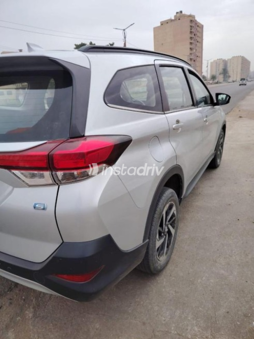 Toyota Rush 2022 Silver Automatic Used for Sale in Cairo - 4