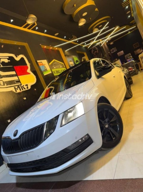 Skoda Octavia A7 2020 White Automatic Used for Sale in El Mahalla - 5