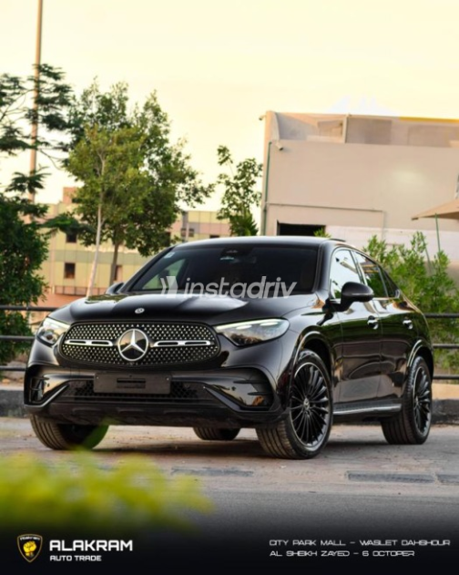 مرسيدس GLC 300 2025 أسود أوتوماتيك مستعملة للبيع في القاهرة - 1