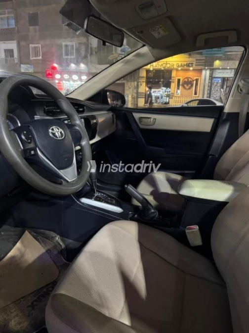 Toyota Corolla 2015 Black Automatic Used for Sale in Greater Cairo ( Cairo + Giza) - 7
