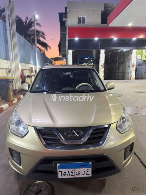 Chery Tiggo 3 2019 White Automatic Used for Sale in Greater Cairo ( Cairo + Giza) - 3