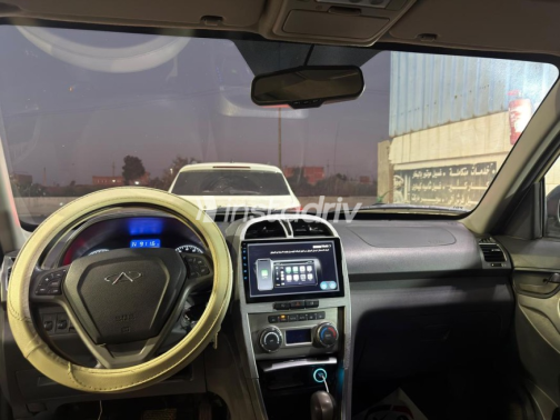 Chery Tiggo 3 2019 White Automatic Used for Sale in Greater Cairo ( Cairo + Giza) - 8