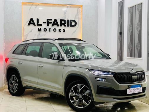 سكودا كودياك 2024 رمادي أوتوماتيك مستعملة للبيع في مدينة الشيخ زايد - 2