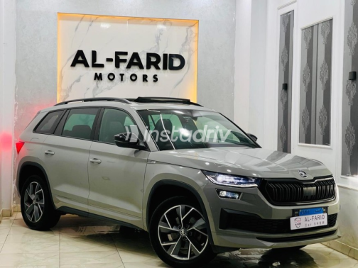 سكودا كودياك 2024 رمادي أوتوماتيك مستعملة للبيع في مدينة الشيخ زايد - 4
