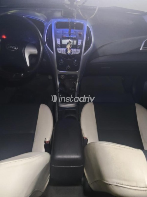 بى واى دى‬ F3 2021 أبيض أوتوماتيك مستعملة للبيع في القاهرة الكبرى ( القاهرة - الجيزة) - 7