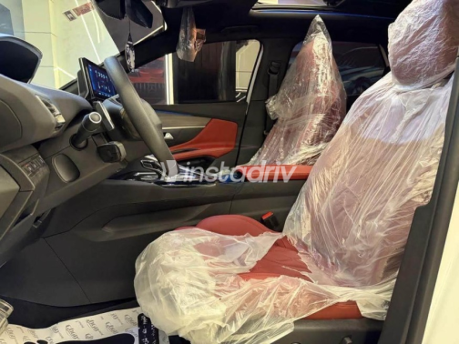 Peugeot 3008 2023 White Automatic Used for Sale in Nasr city - 3