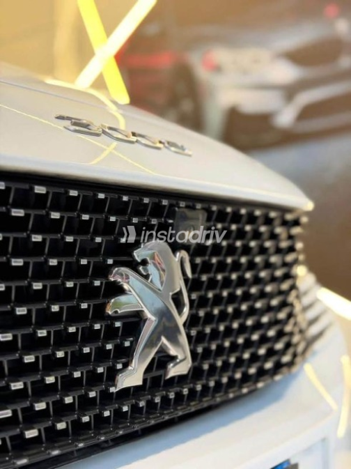 Peugeot 3008 2023 White Automatic Used for Sale in Nasr city - 6