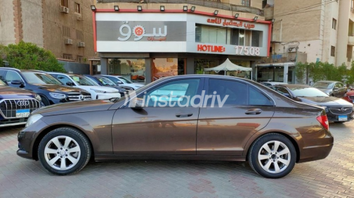 مرسيدس C 180 2014 بني أوتوماتيك مستعملة للبيع في المعادى - 2