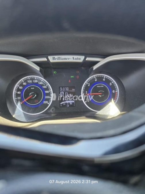 Brilliance V3 2018 White Automatic Used for Sale in Greater Cairo ( Cairo + Giza) - 9