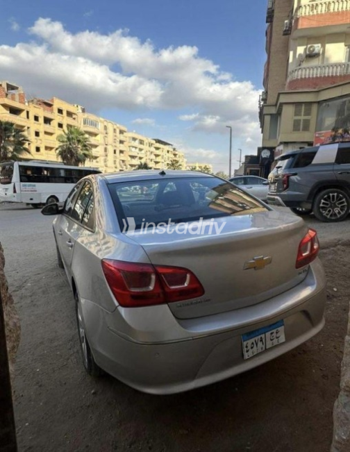 Chevrolet Cruze 2016 White Automatic Used for Sale in Greater Cairo ( Cairo + Giza) - 5