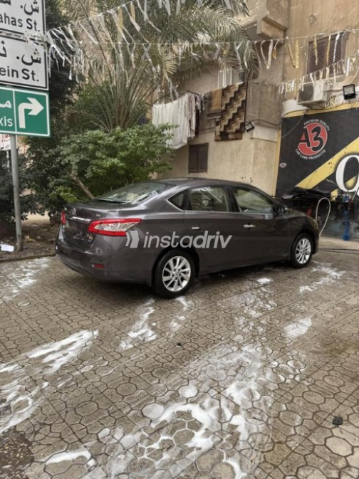 Nissan Sentra 2021 White Automatic Used for Sale in Greater Cairo ( Cairo + Giza) - 2