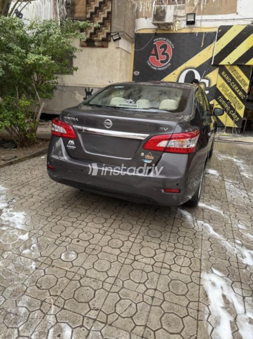 Nissan Sentra 2021 White Automatic Used for Sale in Greater Cairo ( Cairo + Giza) - 5