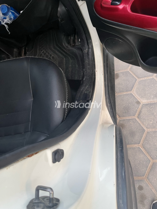 Nissan Juke 2014 White Automatic Used for Sale in Greater Cairo ( Cairo + Giza) - 3