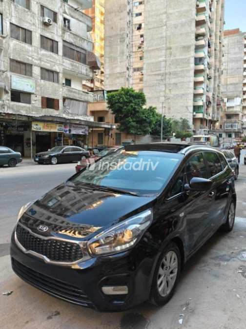 Kia Carens 2017 Black Automatic Used for Sale in Greater Cairo ( Cairo + Giza) - 3