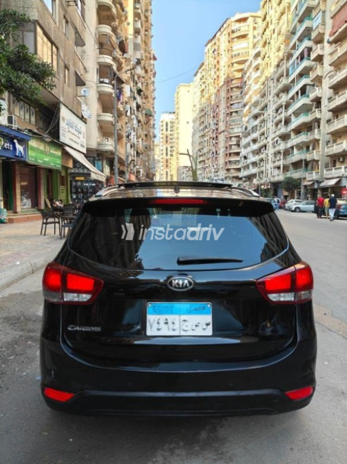 Kia Carens 2017 Black Automatic Used for Sale in Greater Cairo ( Cairo + Giza) - 7
