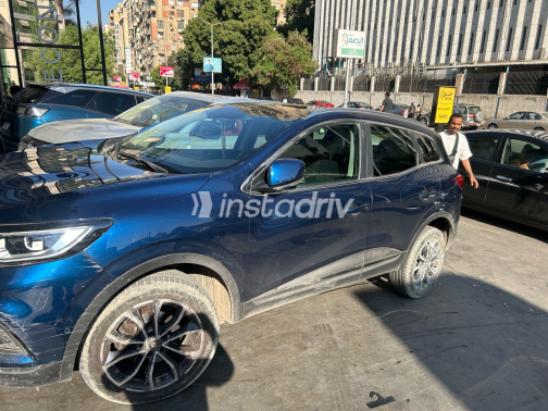 Renault Kadjar 2021 Blue Automatic Used for Sale in Greater Cairo ( Cairo + Giza) - 3