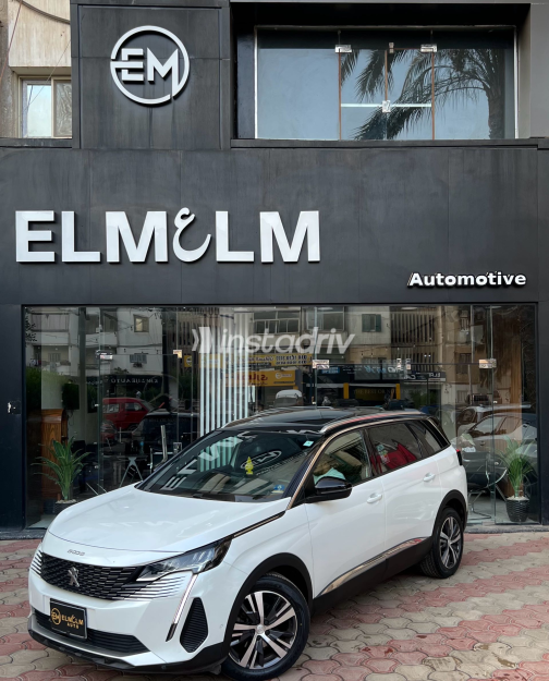 Peugeot 5008 2024 White Automatic Used for Sale in Greater Cairo ( Cairo + Giza) - 3