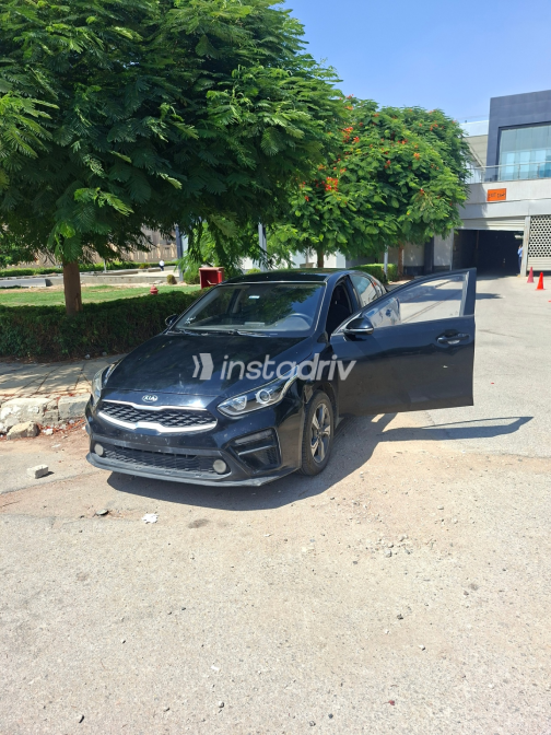 Kia Grand Cerato 2020 Black Automatic Used for Sale in Greater Cairo ( Cairo + Giza) - 4