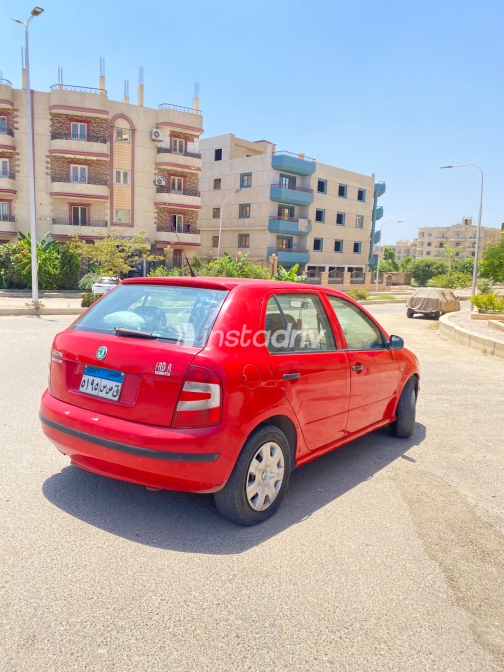 سكودا فابيا 2001 أحمر يدوي مستعملة للبيع في القاهرة الكبرى ( القاهرة - الجيزة) - 1