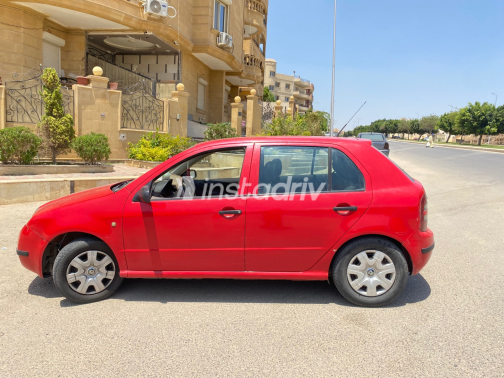سكودا فابيا 2001 أحمر يدوي مستعملة للبيع في القاهرة الكبرى ( القاهرة - الجيزة) - 7
