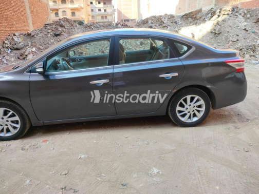 Nissan Sentra 2018 White Automatic Used for Sale in Greater Cairo ( Cairo + Giza) - 6