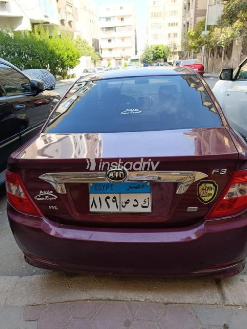 بى واى دى‬ F3 2025 أبيض أوتوماتيك مستعملة للبيع في القاهرة الكبرى ( القاهرة - الجيزة) - 4