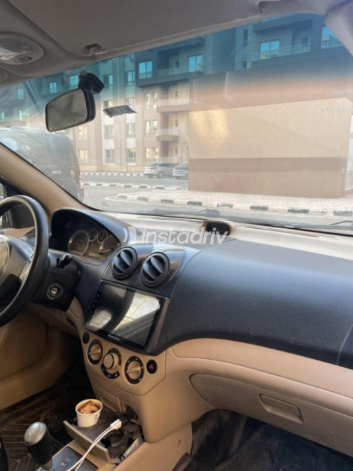 Chevrolet Aveo 2016 Red Automatic Used for Sale in Greater Cairo ( Cairo + Giza) - 4