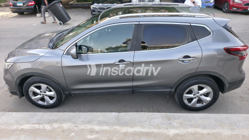 Nissan Qashqai 2018 Gray Automatic Used for Sale in Greater Cairo ( Cairo + Giza) - 1