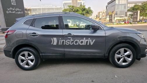Nissan Qashqai 2018 Gray Automatic Used for Sale in Greater Cairo ( Cairo + Giza) - 2