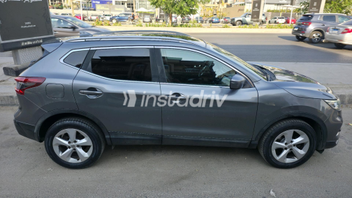 Nissan Qashqai 2018 Gray Automatic Used for Sale in Greater Cairo ( Cairo + Giza) - 9