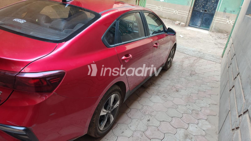 Kia Grand Cerato 2020 Red Automatic Used for Sale in Greater Cairo ( Cairo + Giza) - 4