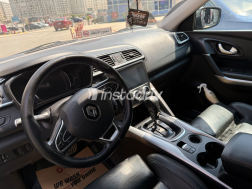 Renault Kadjar 2019 Gray Automatic Used for Sale in Greater Cairo ( Cairo + Giza) - 3