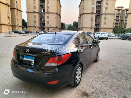 هيونداي اكسنت RB 2011 أسود أوتوماتيك مستعملة للبيع في القاهرة الكبرى ( القاهرة - الجيزة) - 4