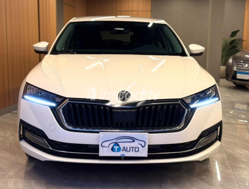 Skoda Octavia 2024 White Automatic Used for Sale in Cairo - 1