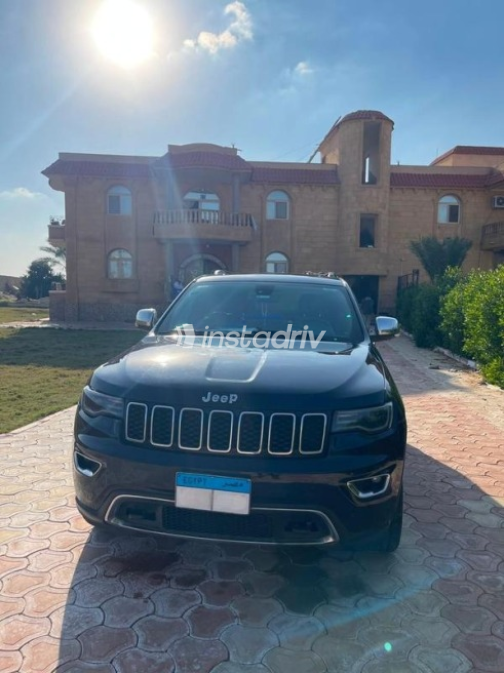جيب جراند شيروكي 2019 أبيض أوتوماتيك مستعملة للبيع في القاهرة الكبرى ( القاهرة - الجيزة) - 3