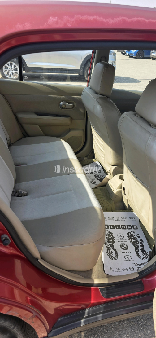 Nissan Tiida 2010 Red Automatic Used for Sale in Greater Cairo ( Cairo + Giza) - 3