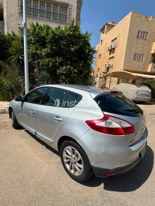 Renault Megane 2013 Silver Automatic Used for Sale in Greater Cairo ( Cairo + Giza) - 3