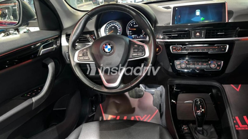 بي ام دبليو X1 2019 أزرق غامق أوتوماتيك مستعملة للبيع في مدينة الشيخ زايد - 8