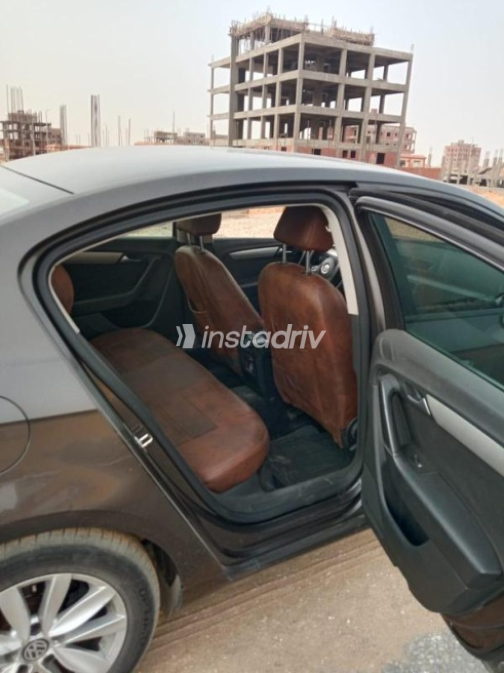 فولكس فاغن باسات 2015 بترولي أوتوماتيك مستعملة للبيع في حلوان - 7
