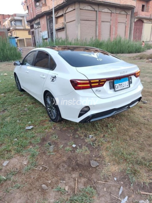 Kia K3 2023 White Automatic Used for Sale in Kafr el-Sheikh - 2