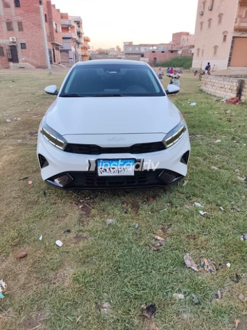 Kia K3 2023 White Automatic Used for Sale in Kafr el-Sheikh - 4