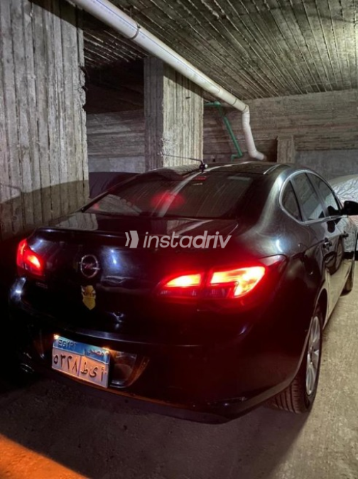 Opel Astra 2020 Black Automatic Used for Sale in Nasr city - 7