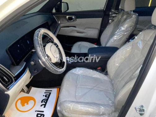 Kia Sorento 2024 White Automatic Used for Sale in Tanta - 9