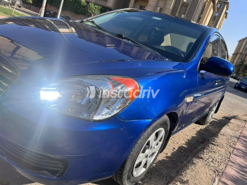 Hyundai Accent 2010 Blue Automatic Used for Sale in Al Shorouk - 3