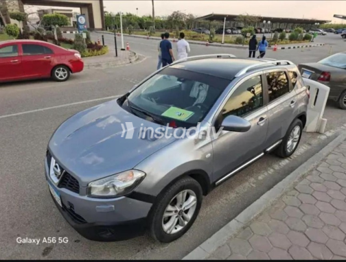 Nissan Qashqai 2013 White Automatic Used for Sale in Cairo - 9
